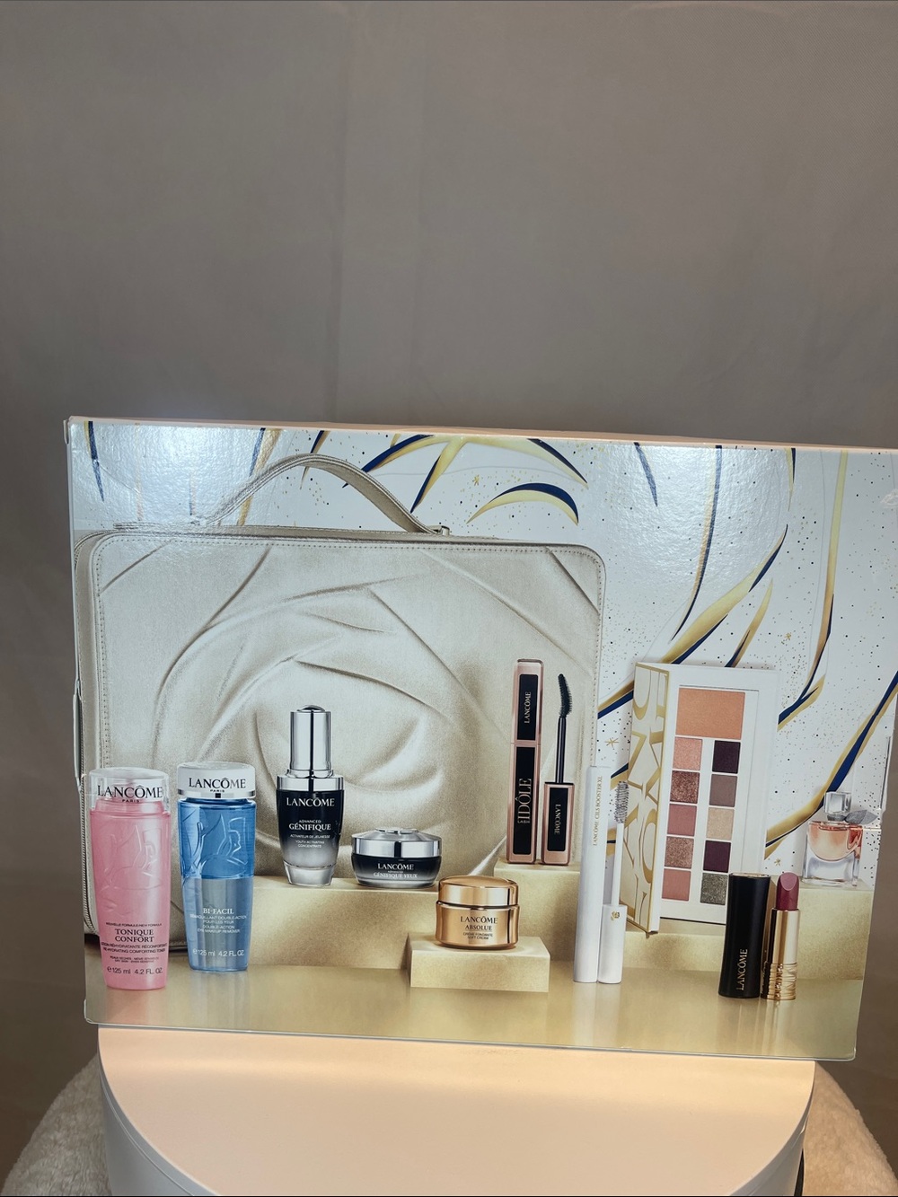 Lancôme Eyeshadow & Skincare Gift Set in Cream and Gold